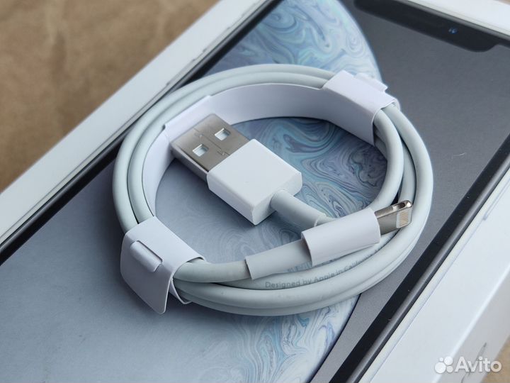 Оригинальный провод на iPhone