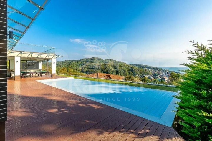 Дом 280 м² на участке 80 сот.