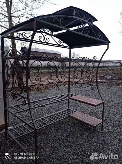 Мангал с крышей