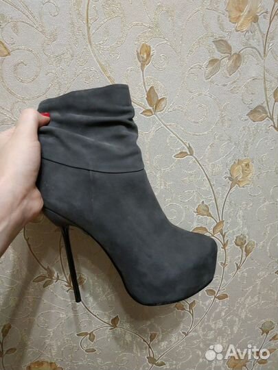 Демисизонные ботинки