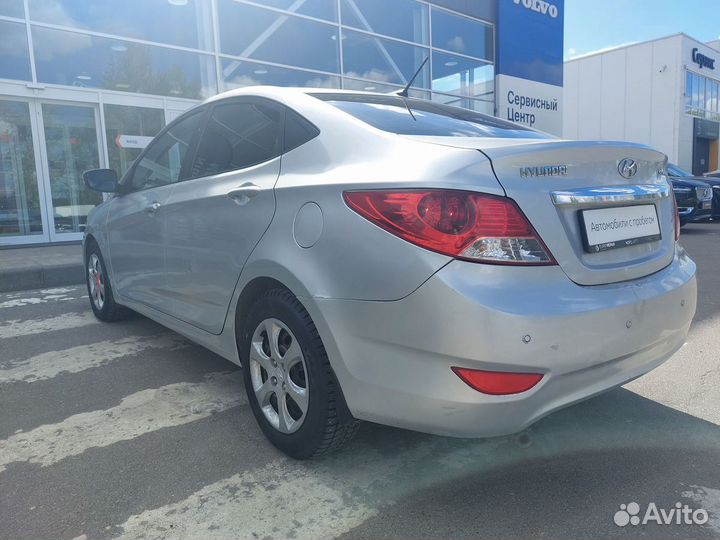 Hyundai Solaris 1.6 AT, 2011, 242 263 км