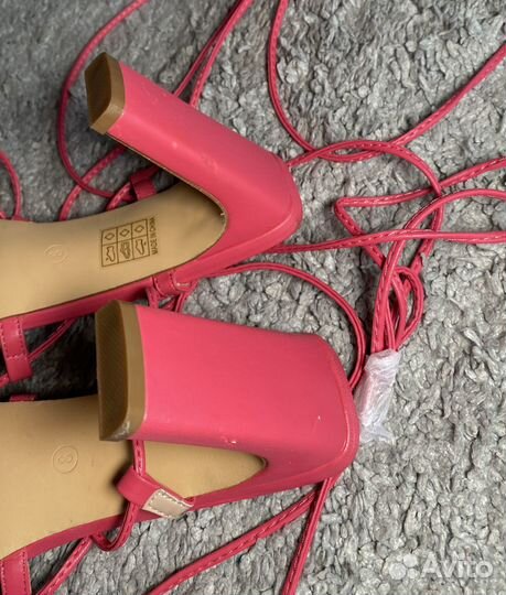 Босоножки I SAW IT first размер 41