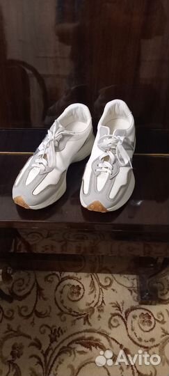Кроссовки женские40размер