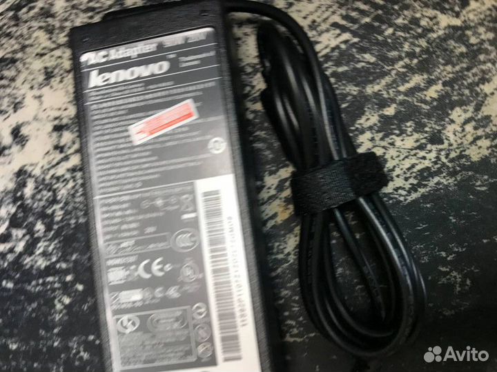 Зарядка для ноутбука Lenovo 20V 4,5A(90W) Flat