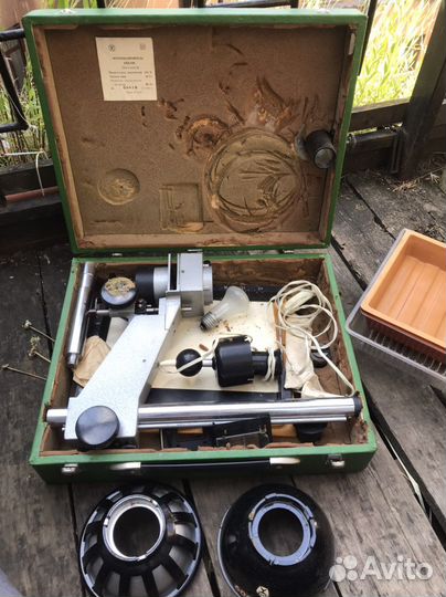 Фотоувеличитель, Кюветы, лампы и пр