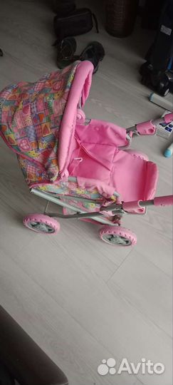 Кукла фарфоровая и коляска для куклы