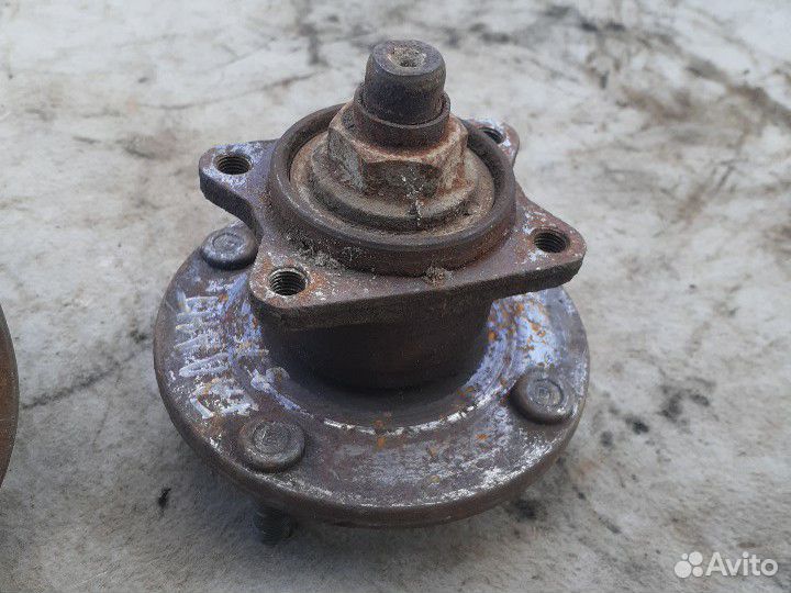 Ступица Mitsubishi Galant 7