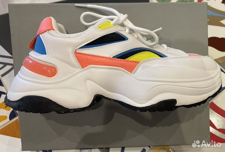 Кросовки Zara