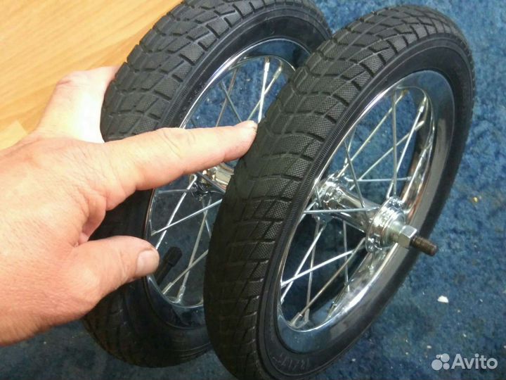 Колесо, шина, диск для велосипеда,для беговела