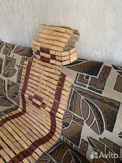 Накидка на сиденье автомобиля деревянная