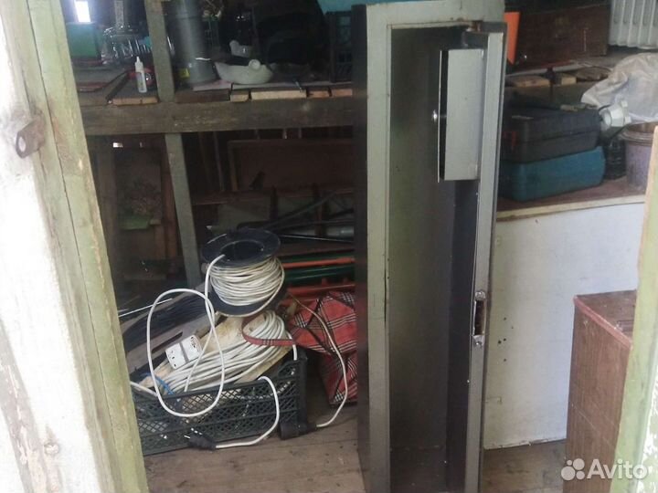 Железный шкаф сейф для оружия