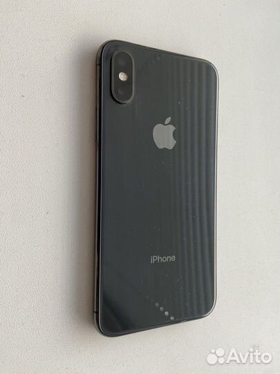 iPhone Xs, 64 ГБ