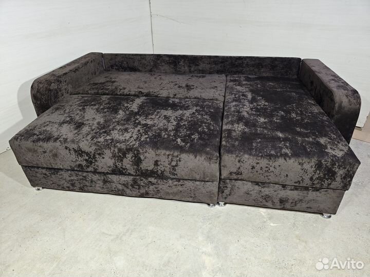 Угловой диван со спальным местом