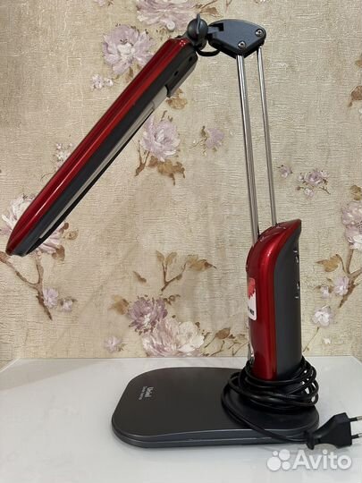 Лампа настольная