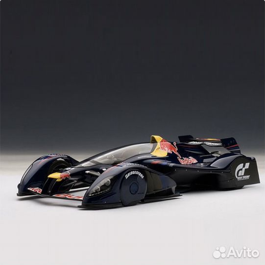Коллекционная модель Red Bull X2010 1:18