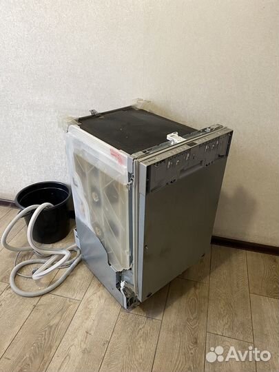 Посудомойка Bosch SPV53M70EU/40