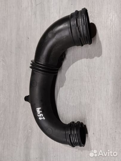 Патрубок интеркулера Renault Trafic