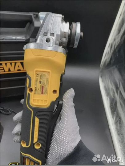 Болгарка аккумуляторная Dewalt 125.Новая.Гарантия