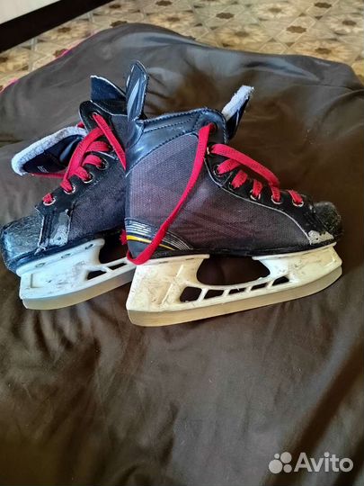 Хоккейные коньки bauer supreme