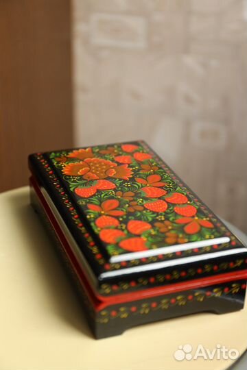 Шкатулка для украшений из дерева