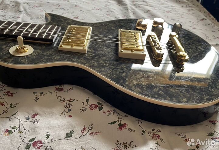 Электро гитара Caraya