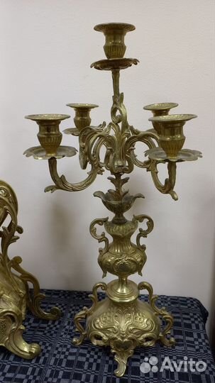 Часовой гарнитур - бронза литьё - часы канделябры