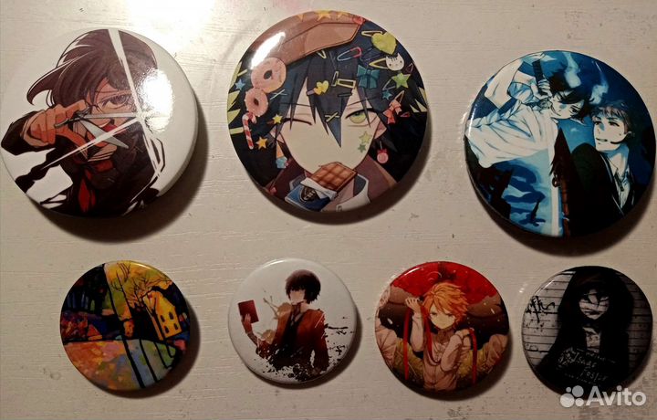 Аниме значки и не только