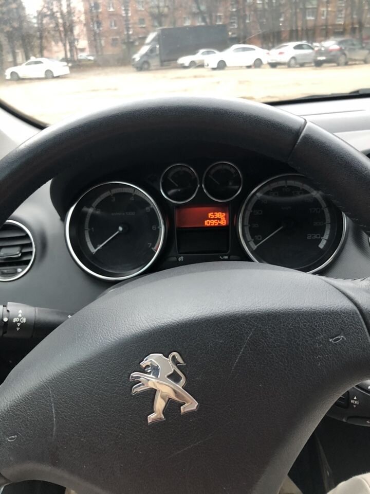 Peugeot 408: фото владельца