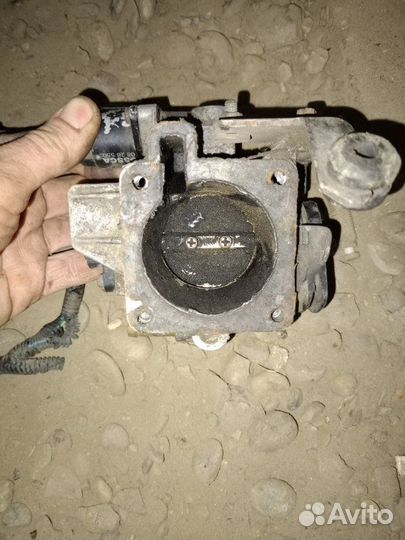 Дроссельная заслонка Opel Vectra B X16XEL