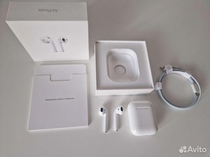 AirPods (2-го поколения)