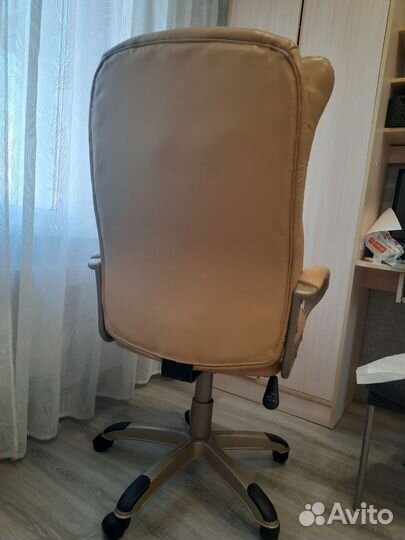 Компьютерное кресло