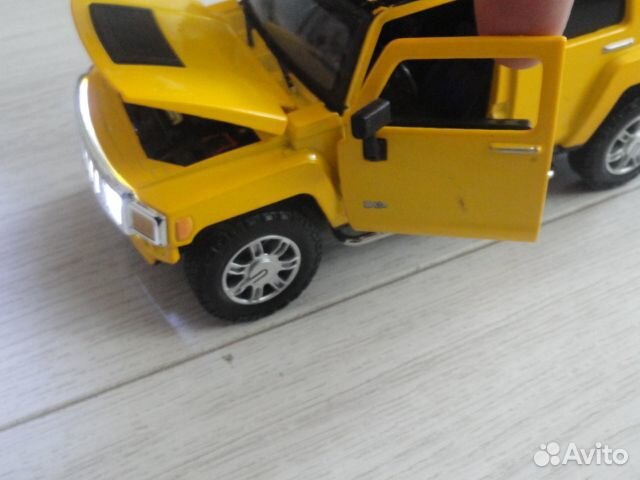 MSZ 1:24 Hummer H3 желтая свет звук