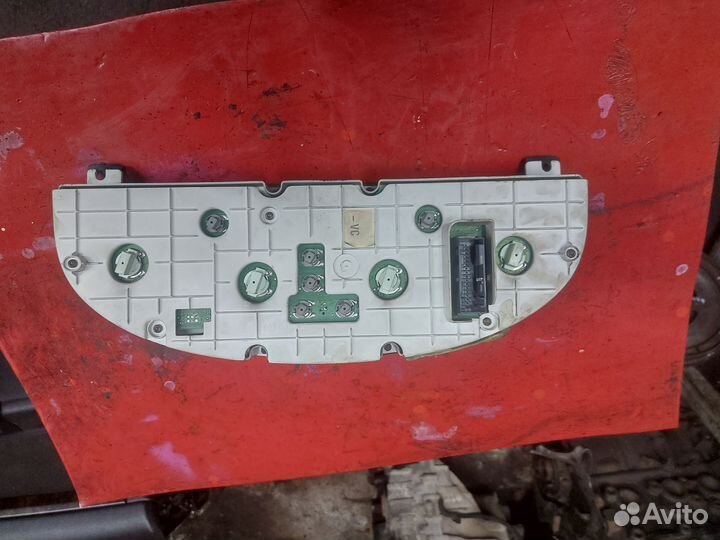 Приборная панель Мондео 3 АКПП 2.0 дизель