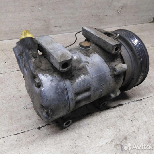 Компрессор кондиционера Renault Clio II