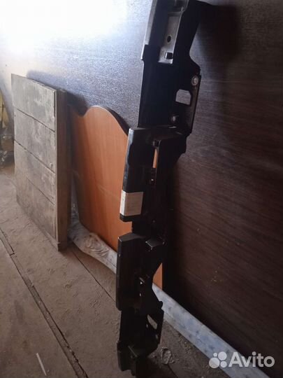 Усилитель бампера т4