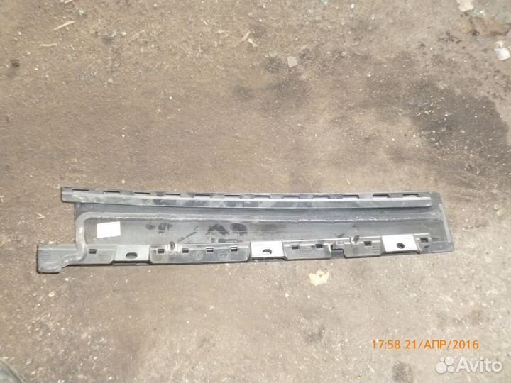 Накладка двери задней наружная Форд Фокус 3