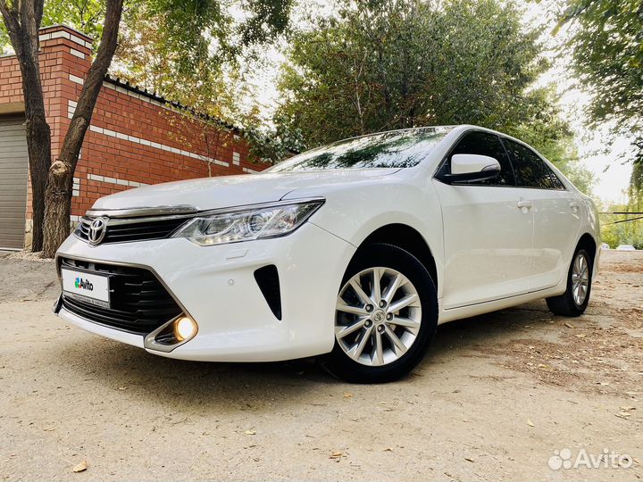 Toyota Camry, 2015
