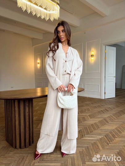 Брючный костюм тройка