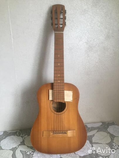 Маленькая гитара