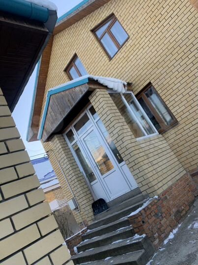 Коттедж 193 м² на участке 5 сот.