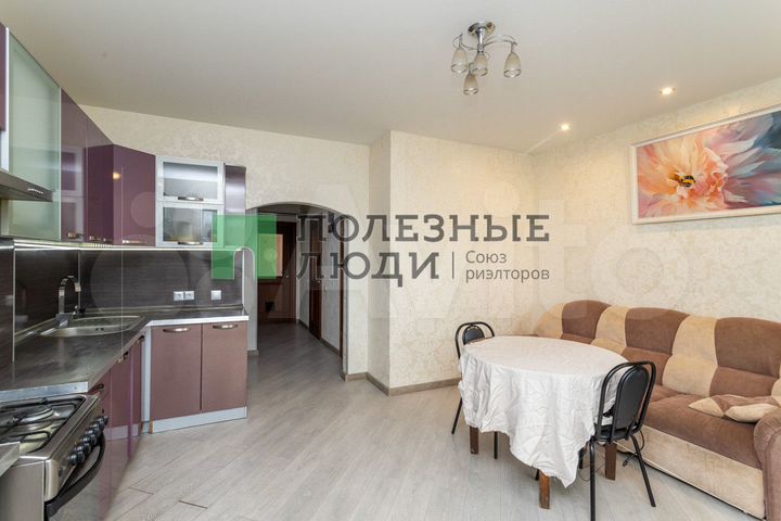 3-к. квартира, 85 м², 4/5 эт.