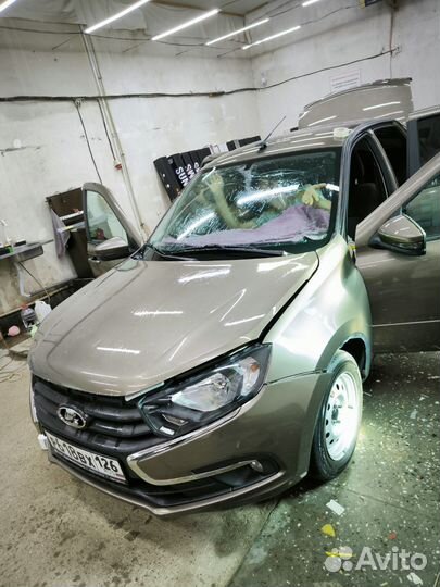 Бронирование автомобилей пленкой