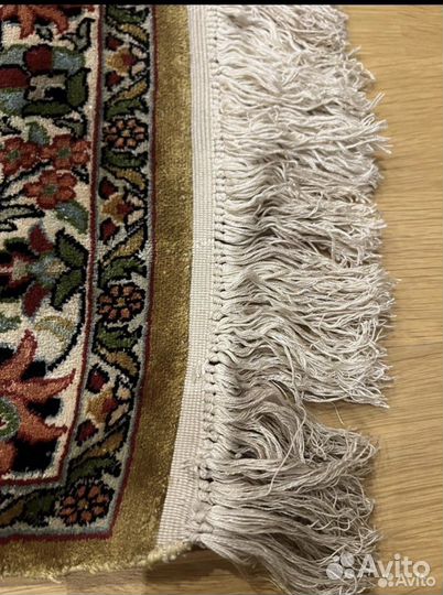 Шелковый ковер