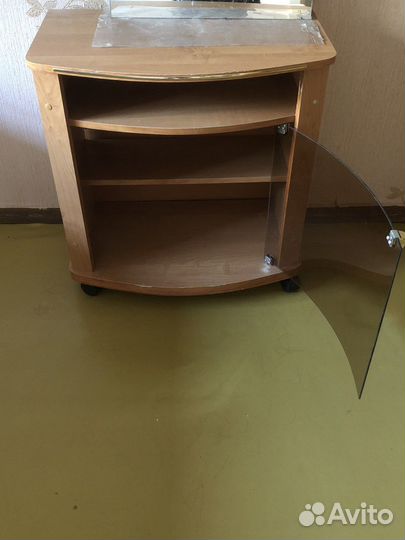 Тумба под телевизор