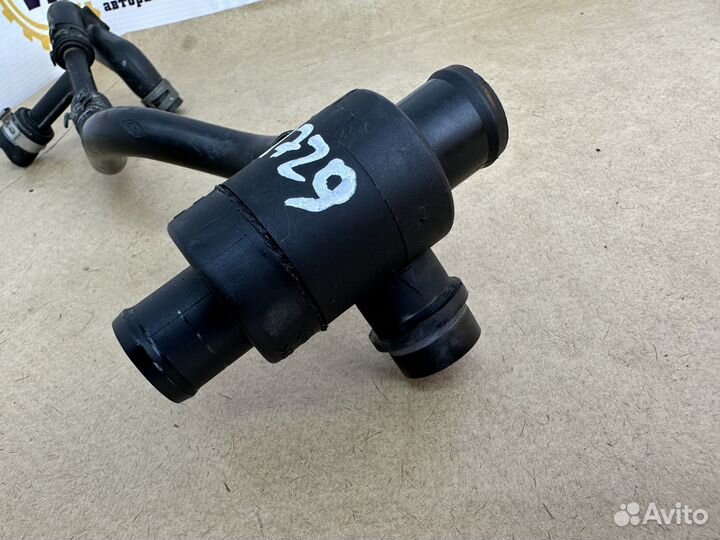 Клапан вентиляции картерных газов Audi A4 B6