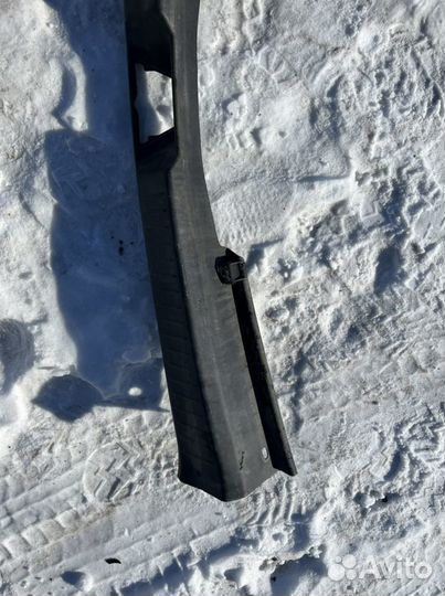 Накладка замка багажника панели задка mazda cx-5