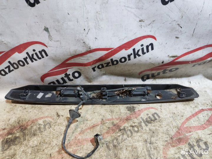 Накладка крышки багажника Hyundai Elantra Xd2 2.0