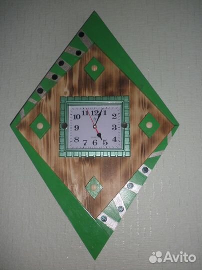 Часы настенные новые