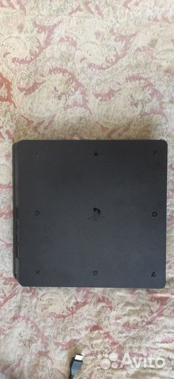 Sony playstation 4 slim