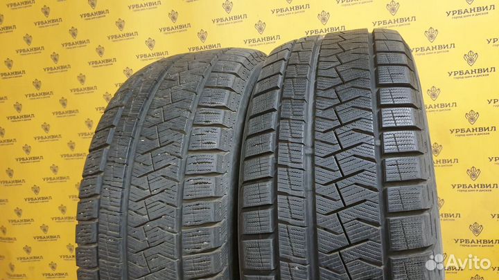 Pirelli Ice Asimmetrico 215/60 R16 95Q